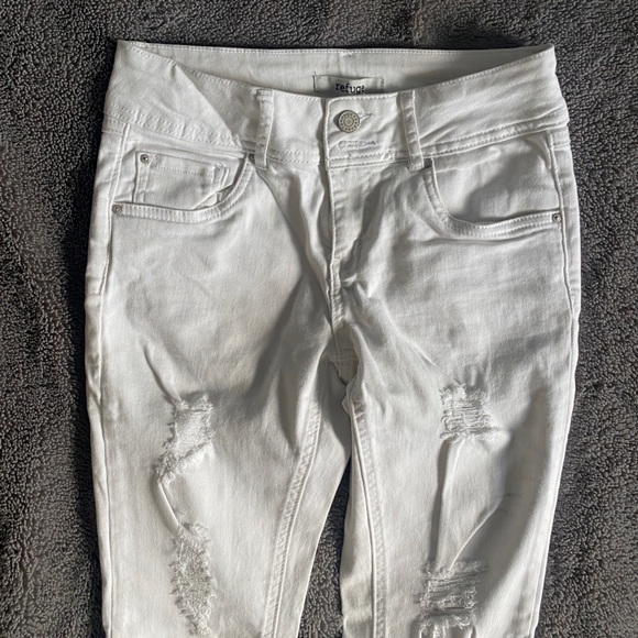 Refuge White Jeans - Picture 2 of 5